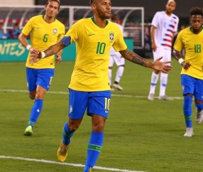 开云体育-内马尔连续十二场比赛得分超过高光表现，加拿大队挑战极限！的简单介绍