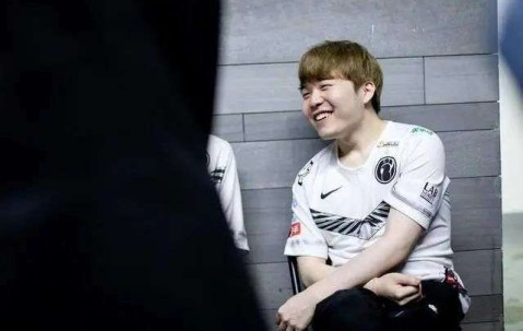 开云-包含Rookie遭遇五连败，拜仁教练面临压力！的词条