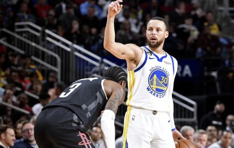 Kaiyun-库里关键节点战术调整，C9带队取胜！的简单介绍